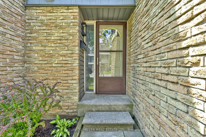 Photo de la propriété:  2315 Bromsgrove Rd 109  ON L5J 4A6