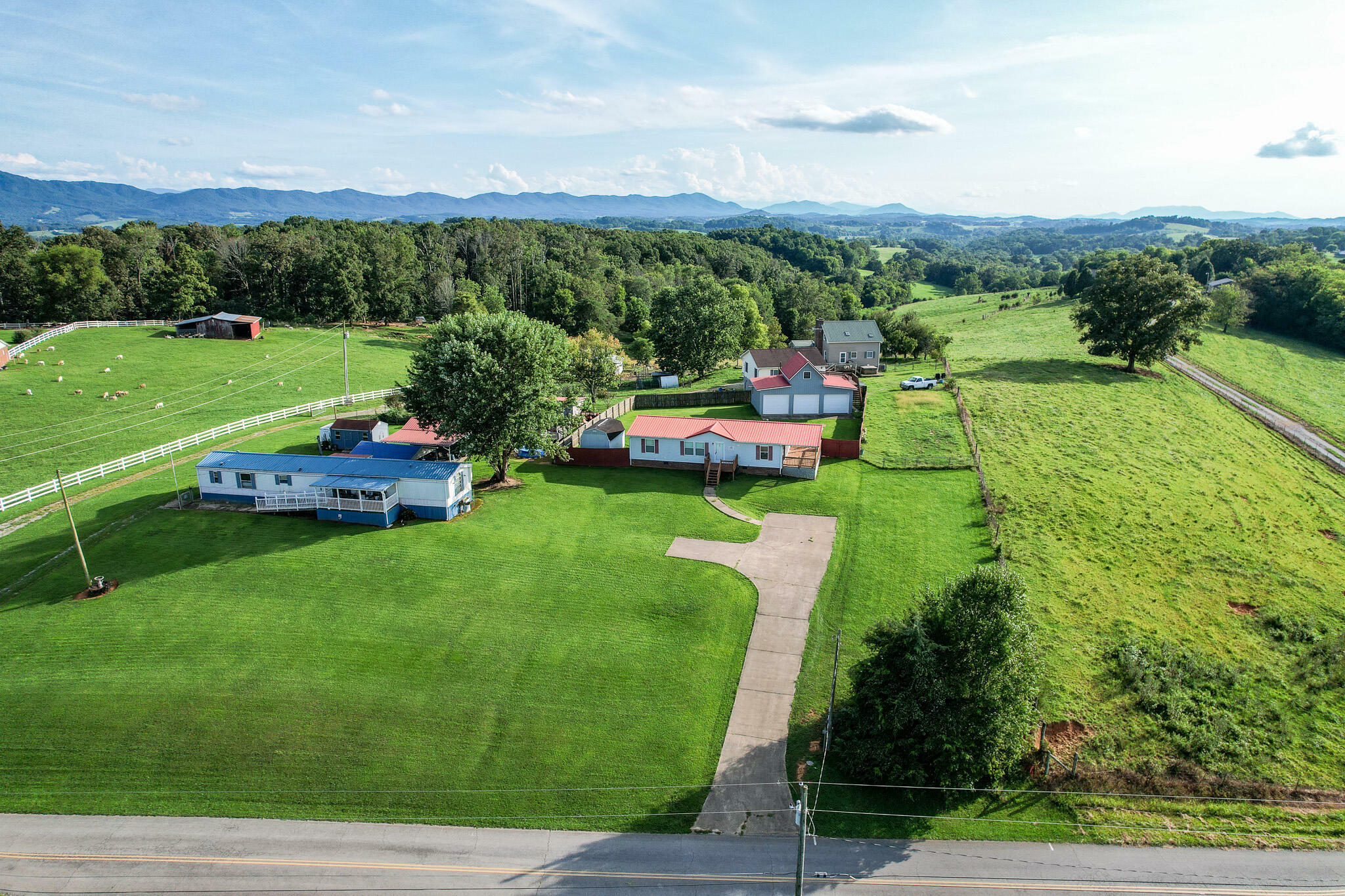 Property Photo:  1170 South Old Kentucky Road  TN 37743 