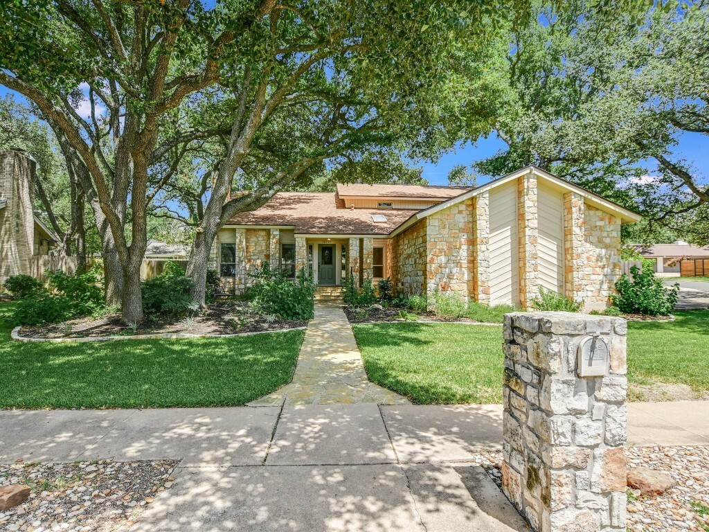 Property Photo:  10701 Plumewood Drive  TX 78750 