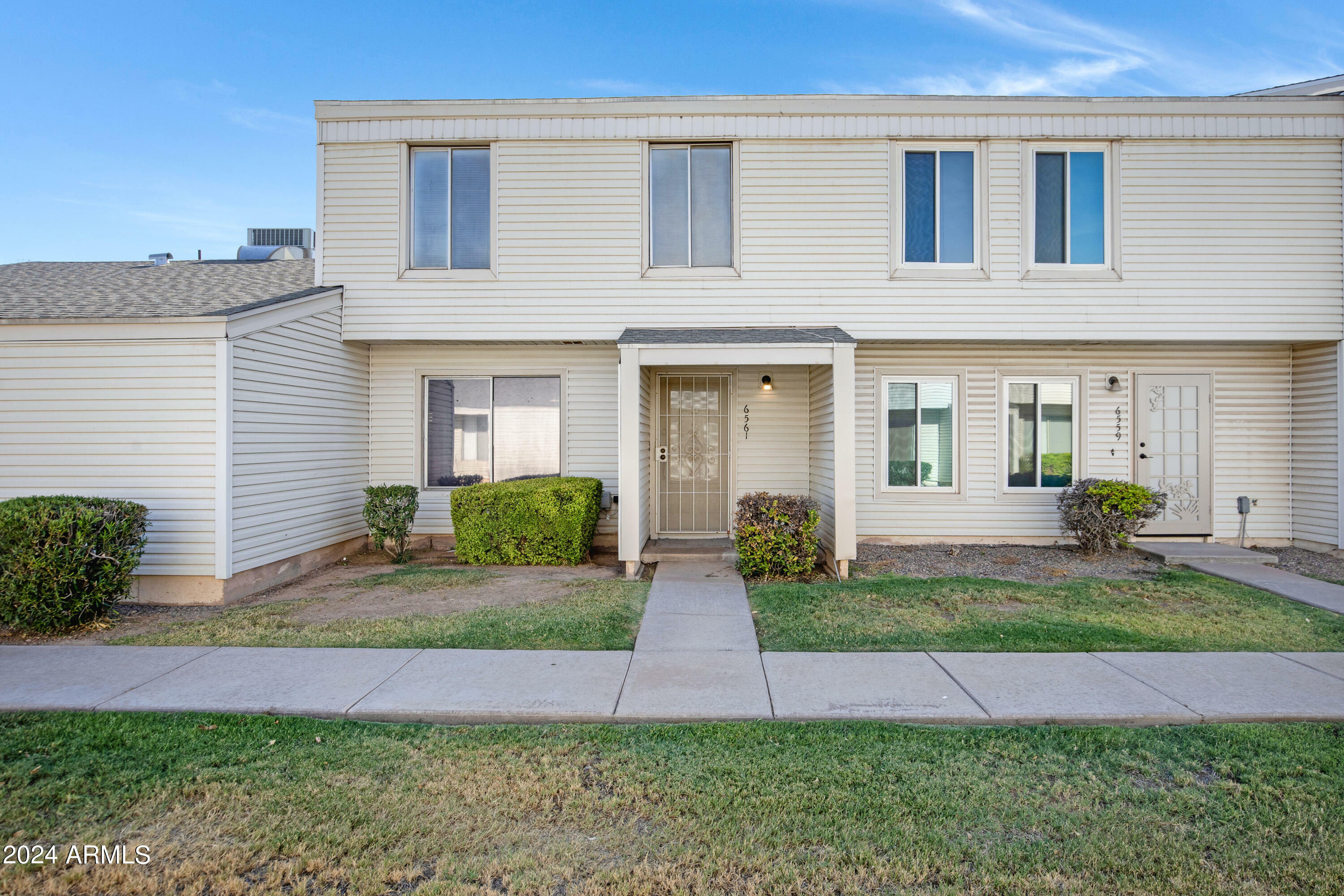 Property Photo: 6561 S La Rosa Drive AZ 85283
