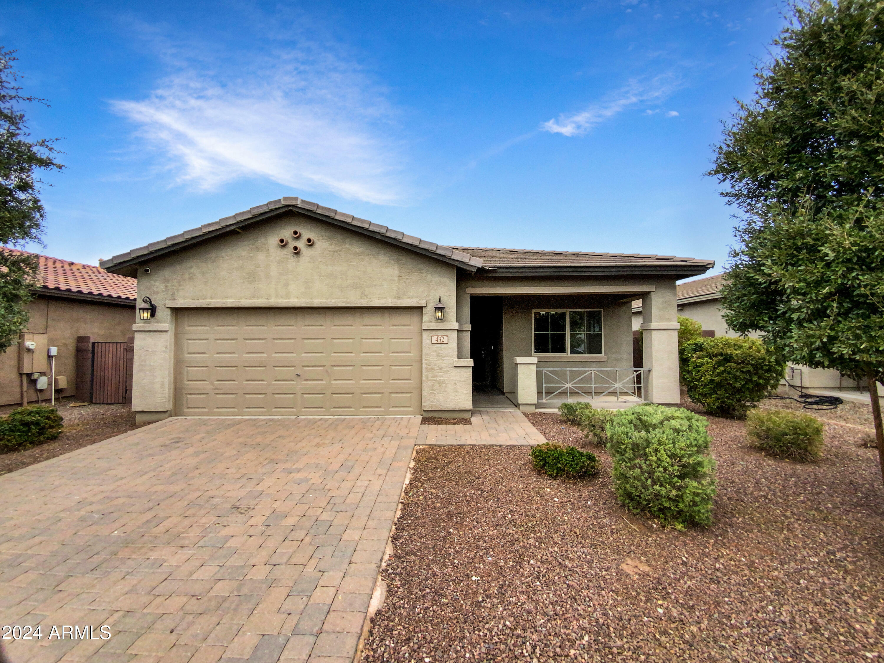 Property Photo:  432 W Flame Tree Avenue  AZ 85140 