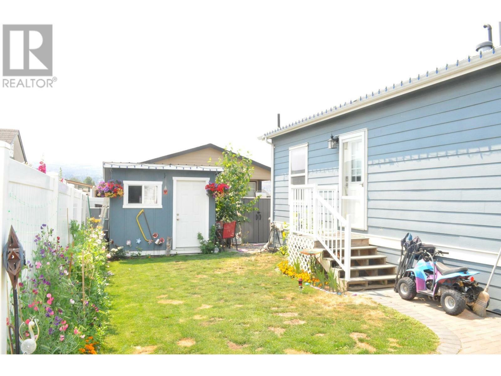 Property Photo:  1030 Ricardo Road 9  BC V2H 0C7 