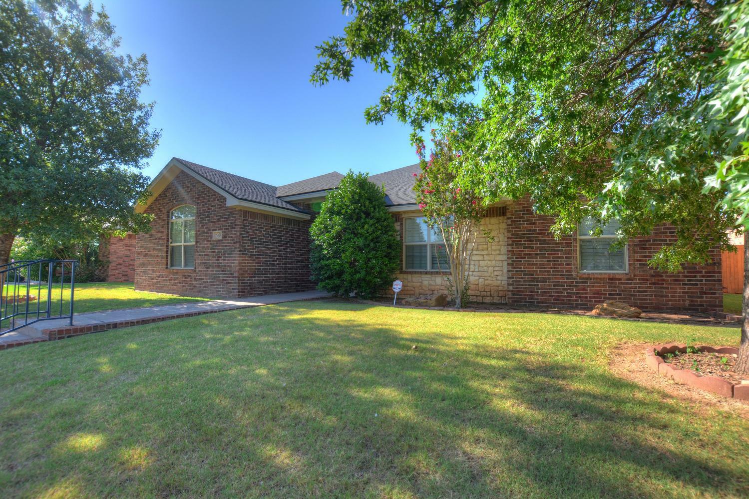 Property Photo: 2909 108th Street TX 79423