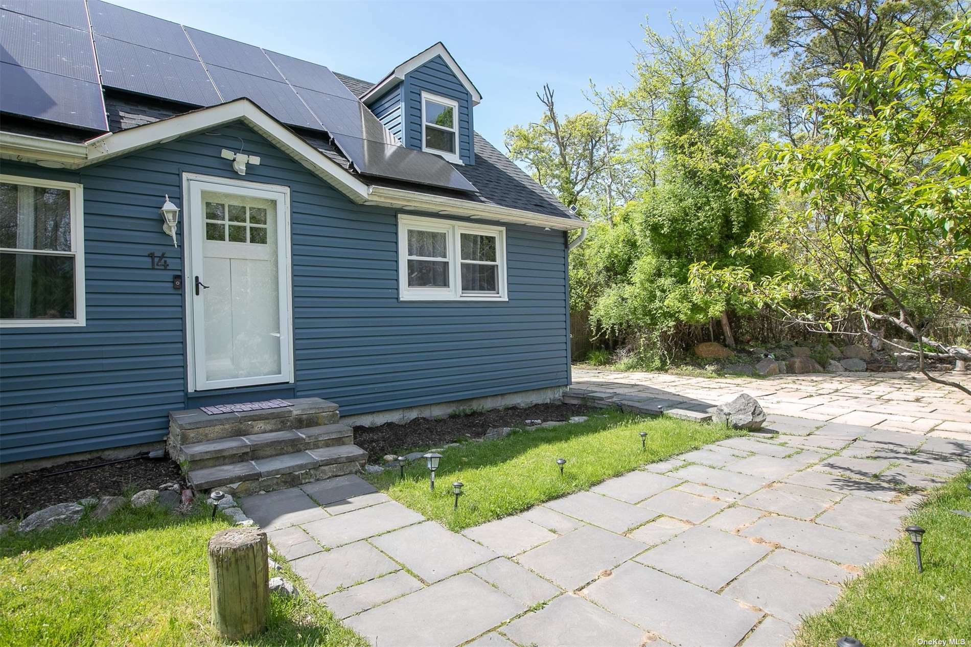 Property Photo:  14 Waverly Road  NY 11967 