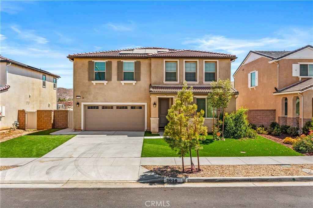 Property Photo:  3056 Eveningcloud Street  CA 92543 