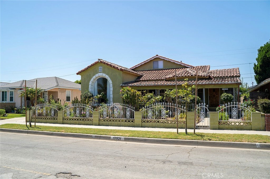 Property Photo:  17921 Elaine Avenue  CA 90701 