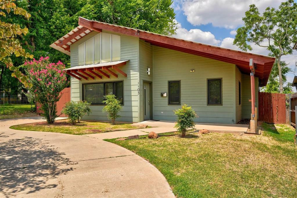 Property Photo:  1105 NW 11th Street  OK 73106 