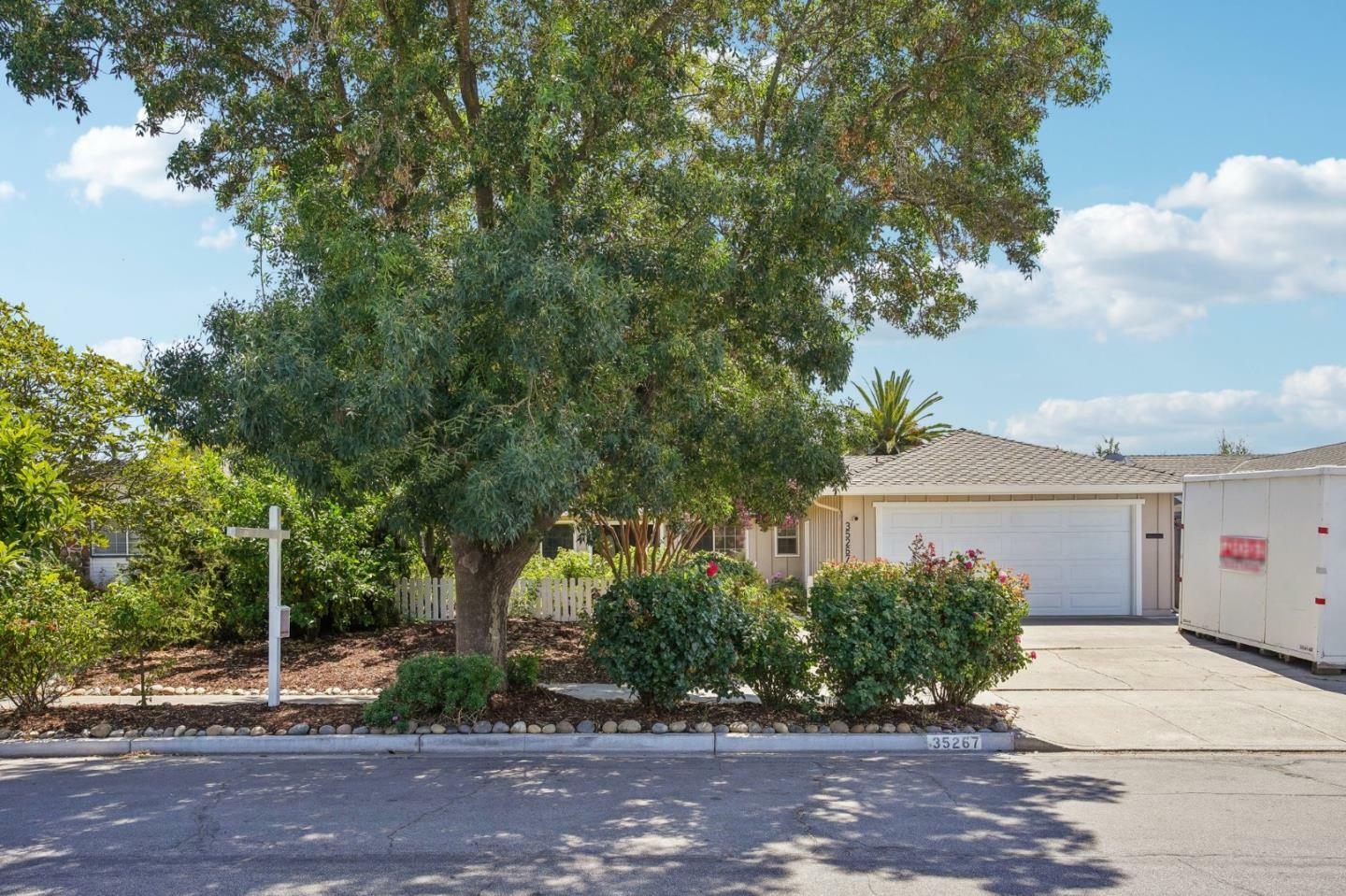 Property Photo:  35267 Farnham Drive  CA 94560 