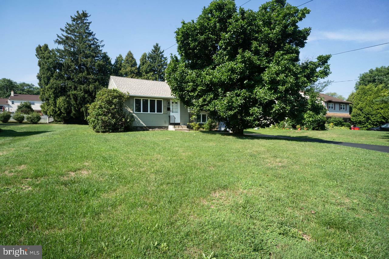 Property Photo:  726 W Bristol Road  PA 18974 