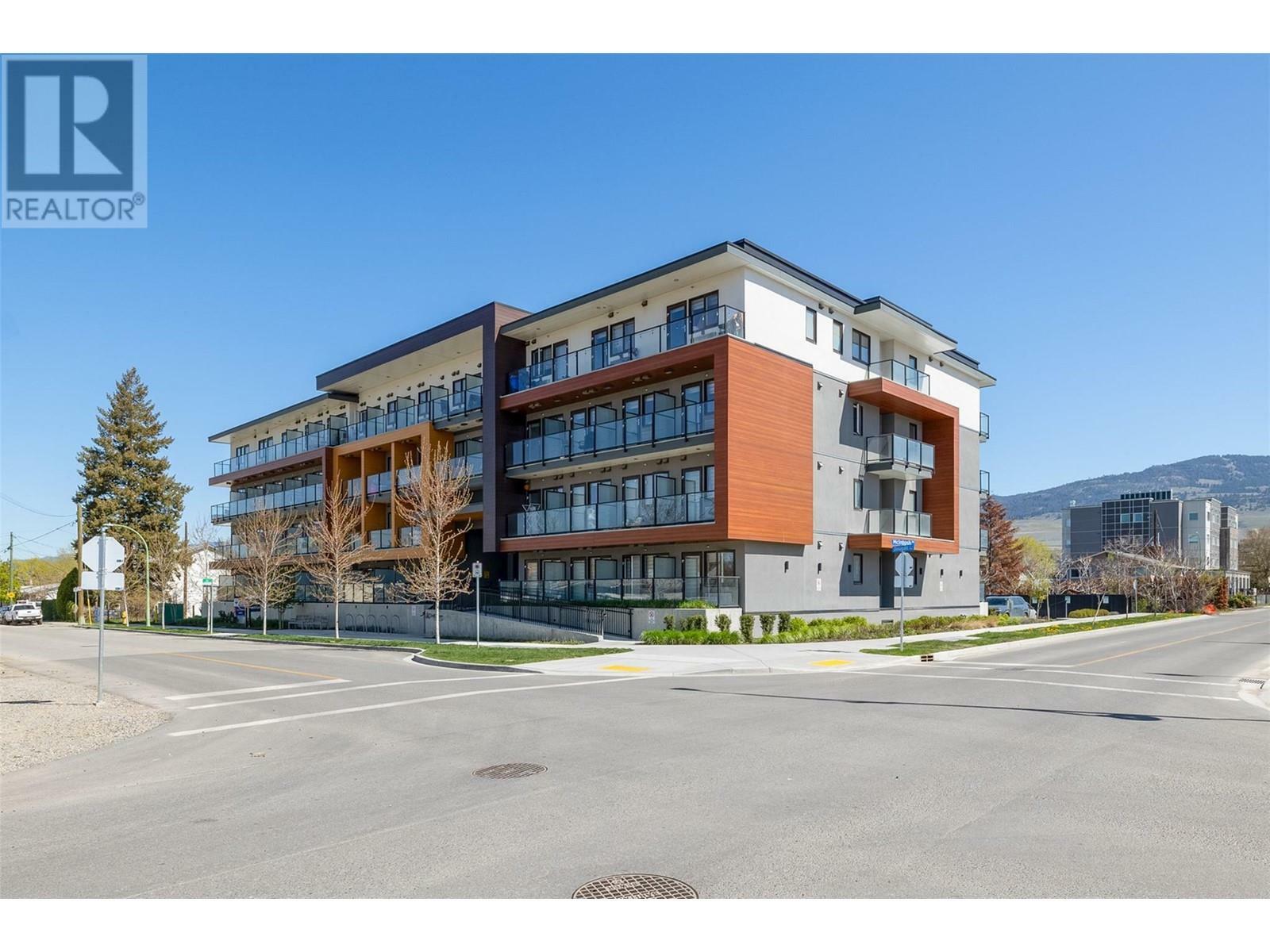 345 Dougall Road North Ph3  Kelowna BC V1X 3K8 photo