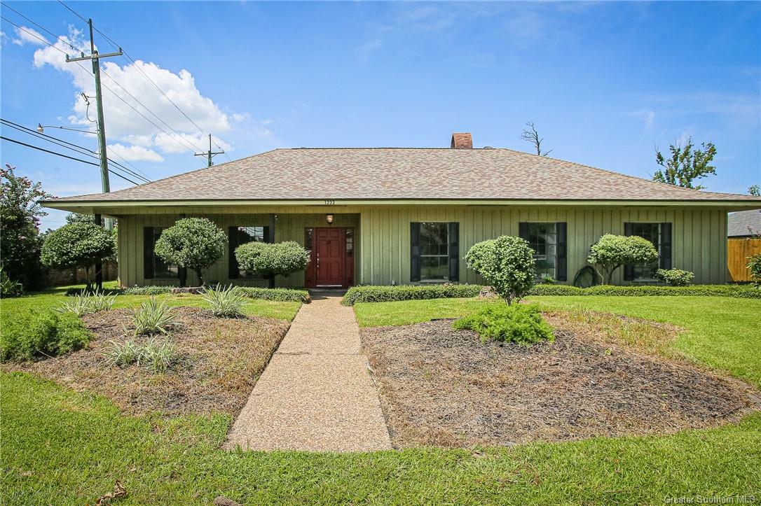 Property Photo:  1232 Dumbarton Drive  LA 70605 
