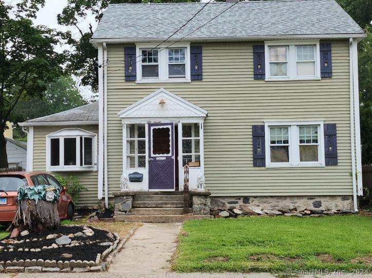 Property Photo:  211 Cold Spring Road  CT 06905 