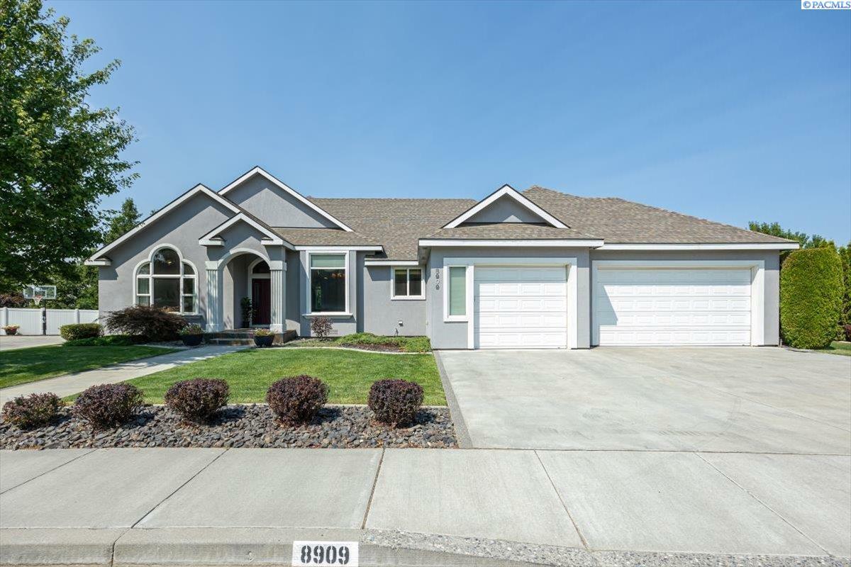 8909 W 3rd Ave.  Kennewick WA 99336 photo