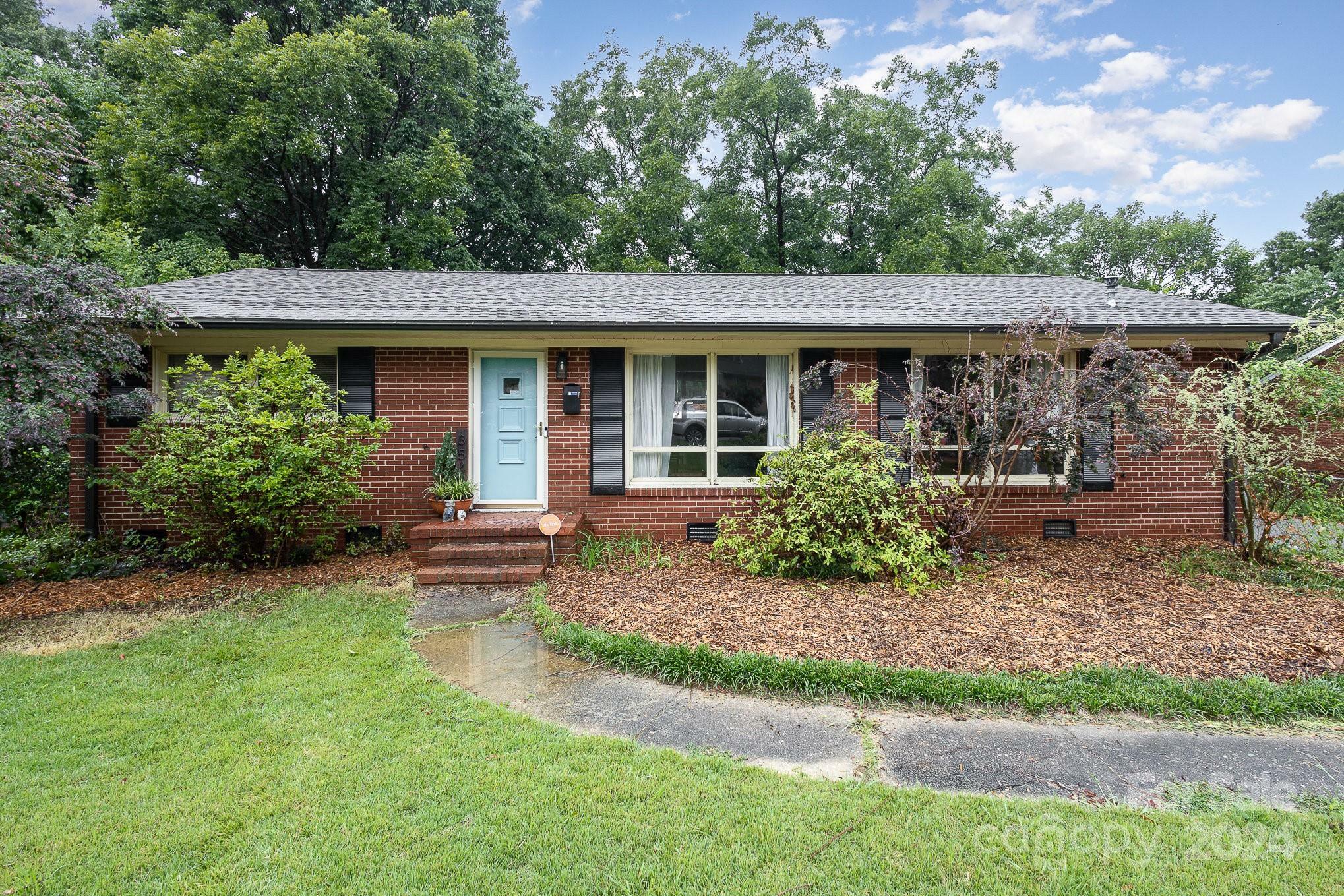 3540 Edsel Place  Charlotte NC 28205 photo