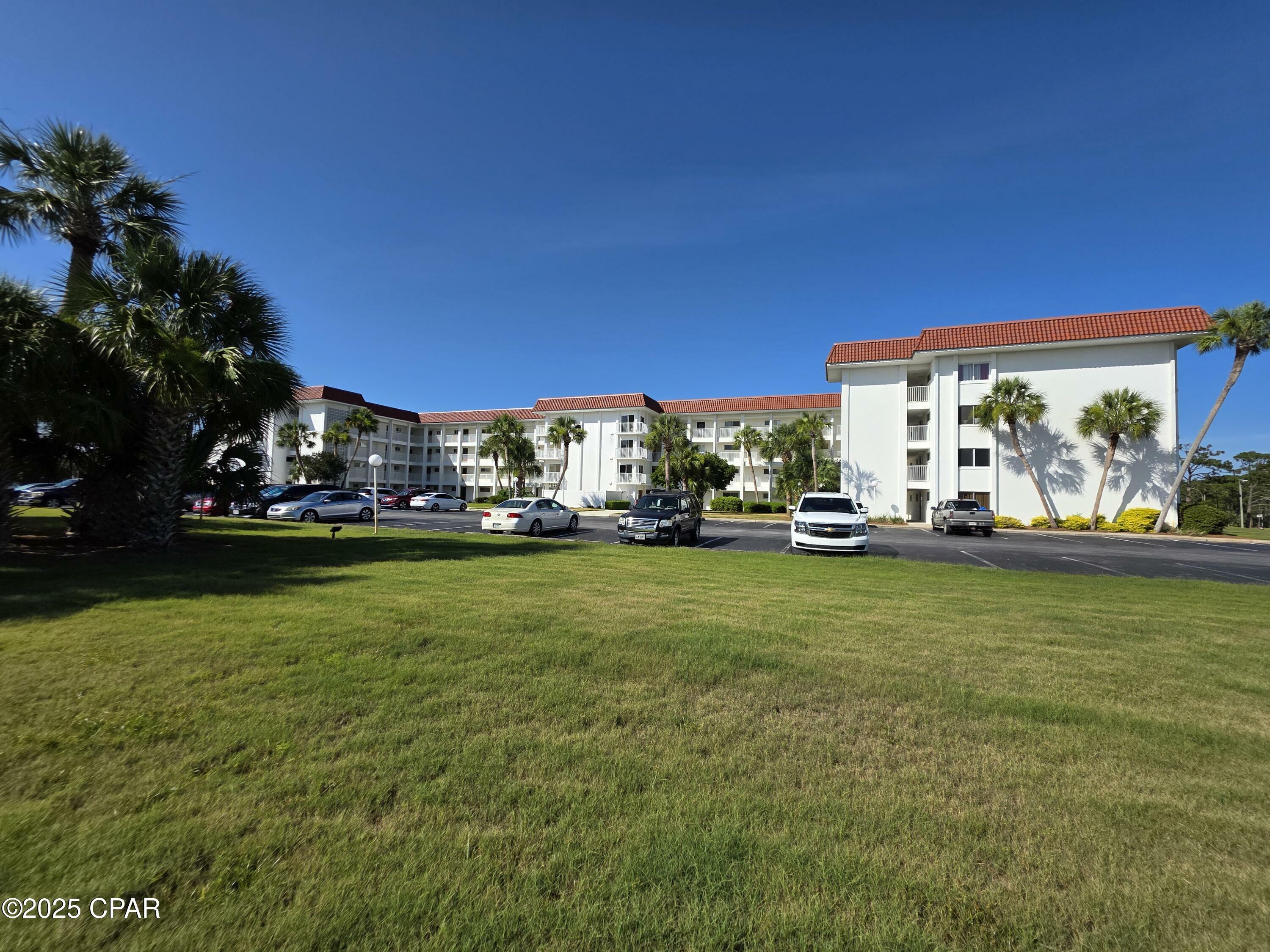 Property Photo: 112 Fairway Boulevard 107 FL 32407
