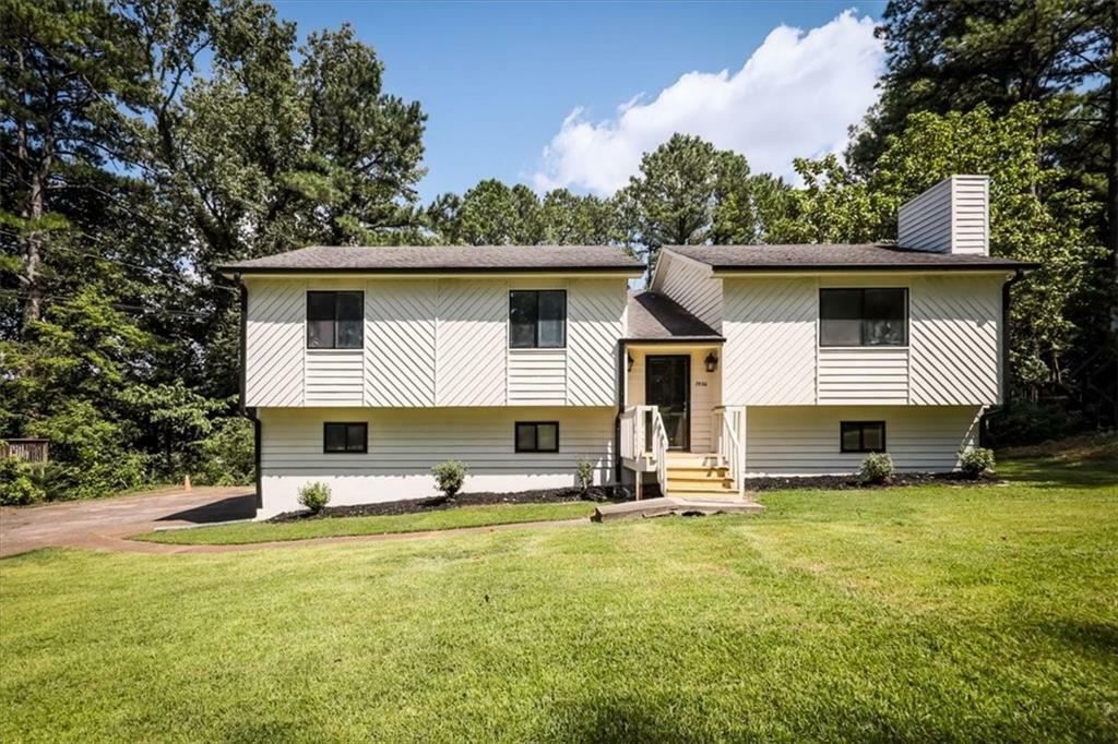 Property Photo:  3986 Fairington Drive  GA 30066 