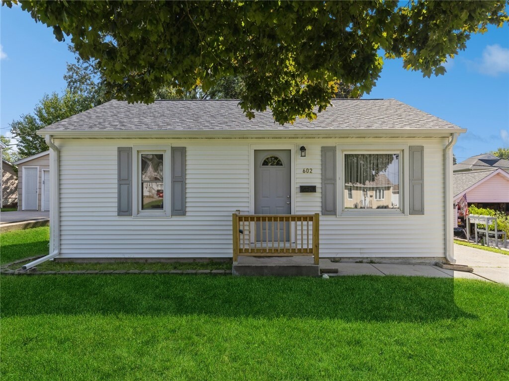 602 E 23rd Street S  Newton IA 50208 photo