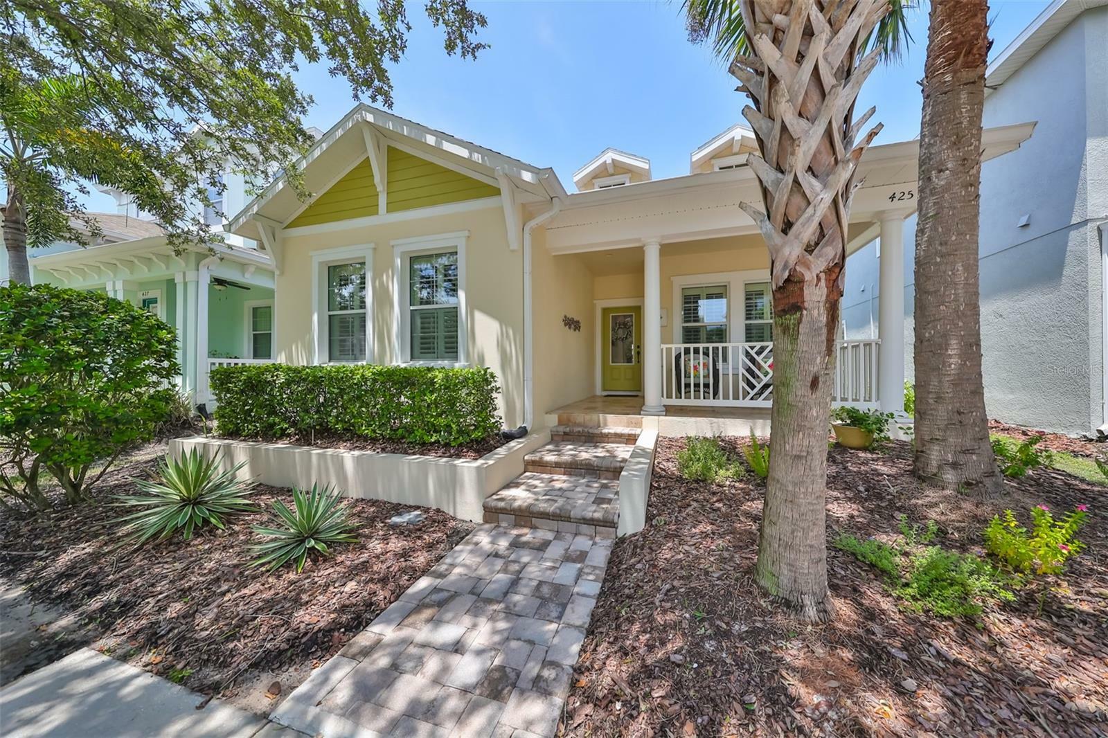 Property Photo:  425 Winterside Drive  FL 33572 