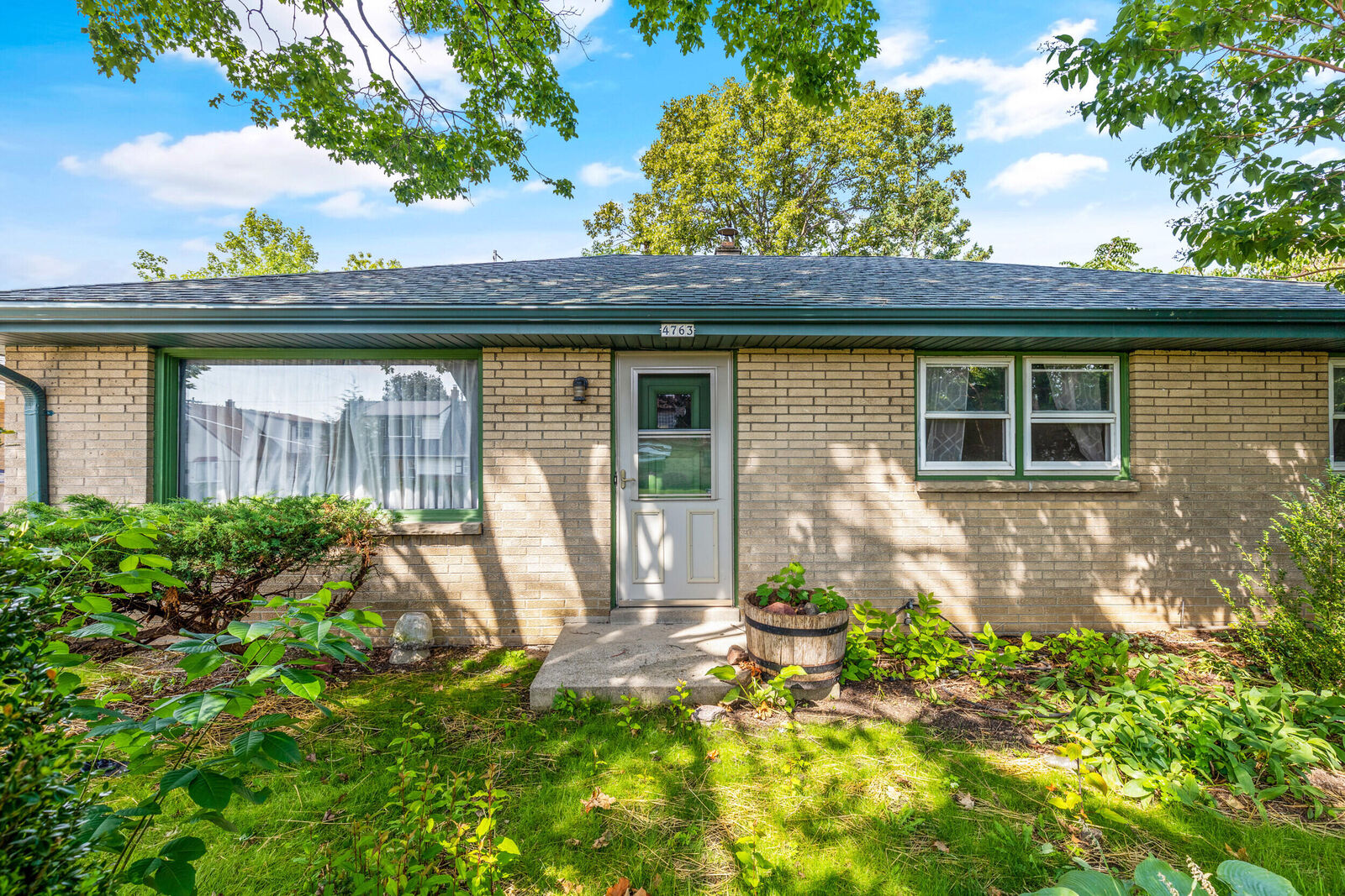 Property Photo: 4763 S 14th St WI 53221