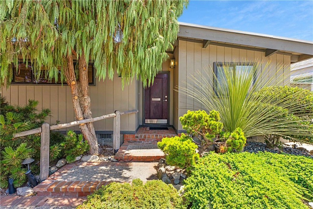 Property Photo:  252 Tivoli Dr.  CA 90803 