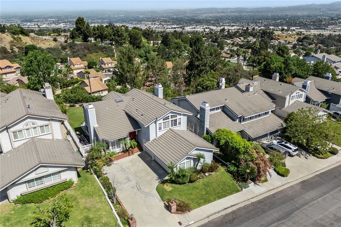 Property Photo:  5411 E Estate Ridge Road  CA 92807 