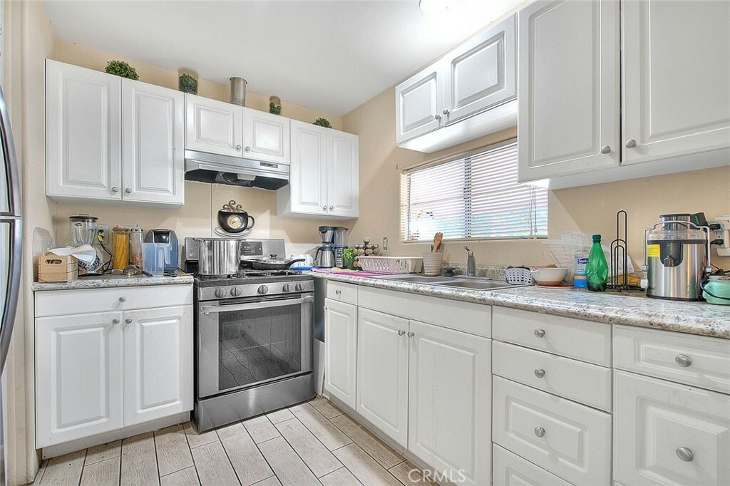 Property Photo:  2930 W Rialto Ave 29  CA 92376 