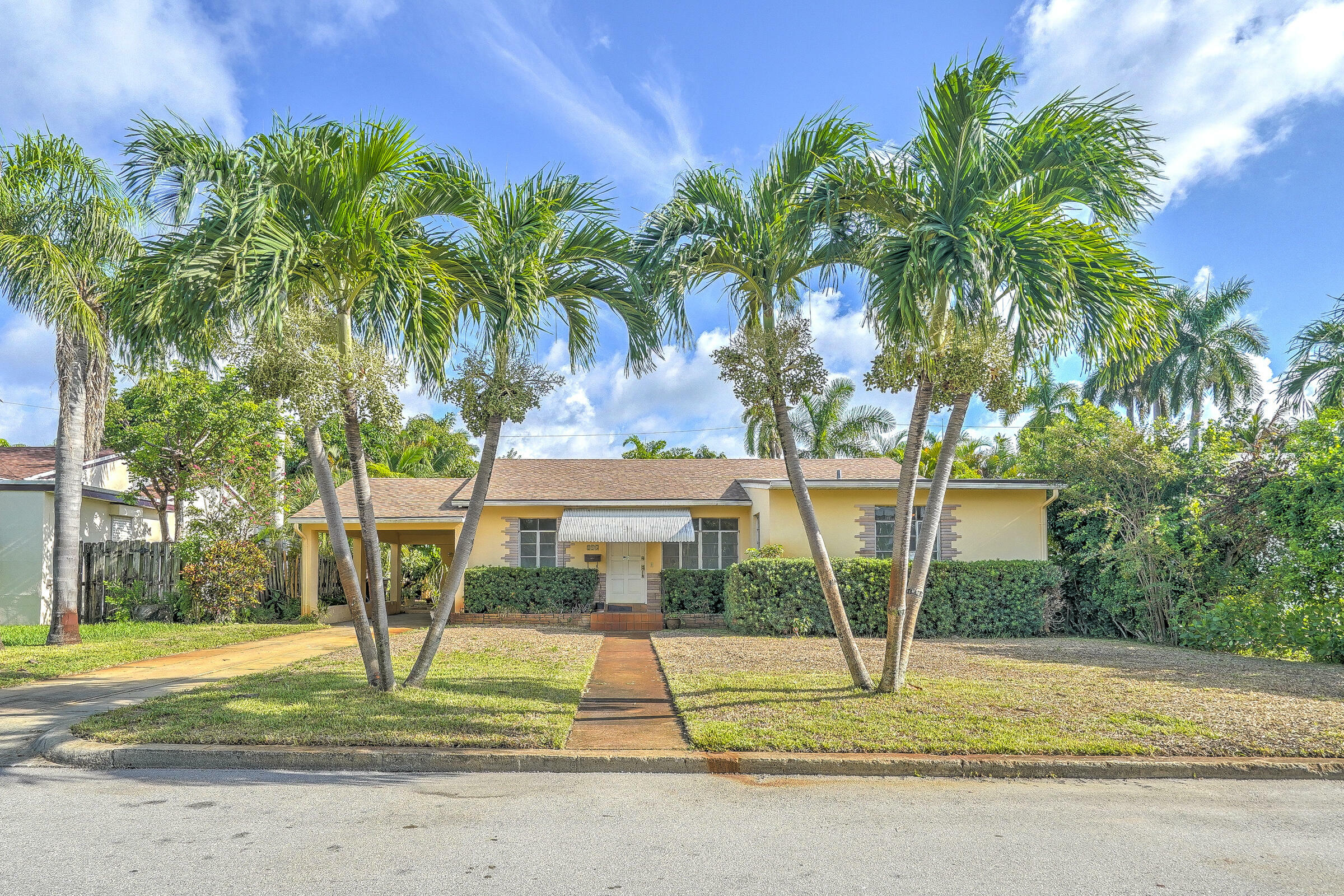 Property Photo:  215 32nd Street  FL 33407 