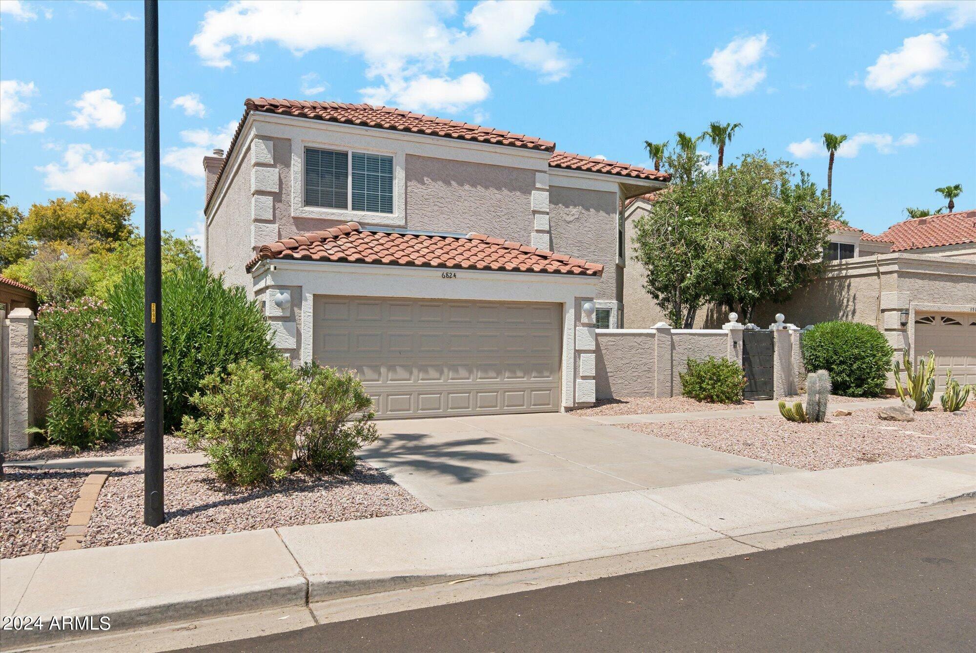 Property Photo:  6824 W Morrow Drive  AZ 85308 