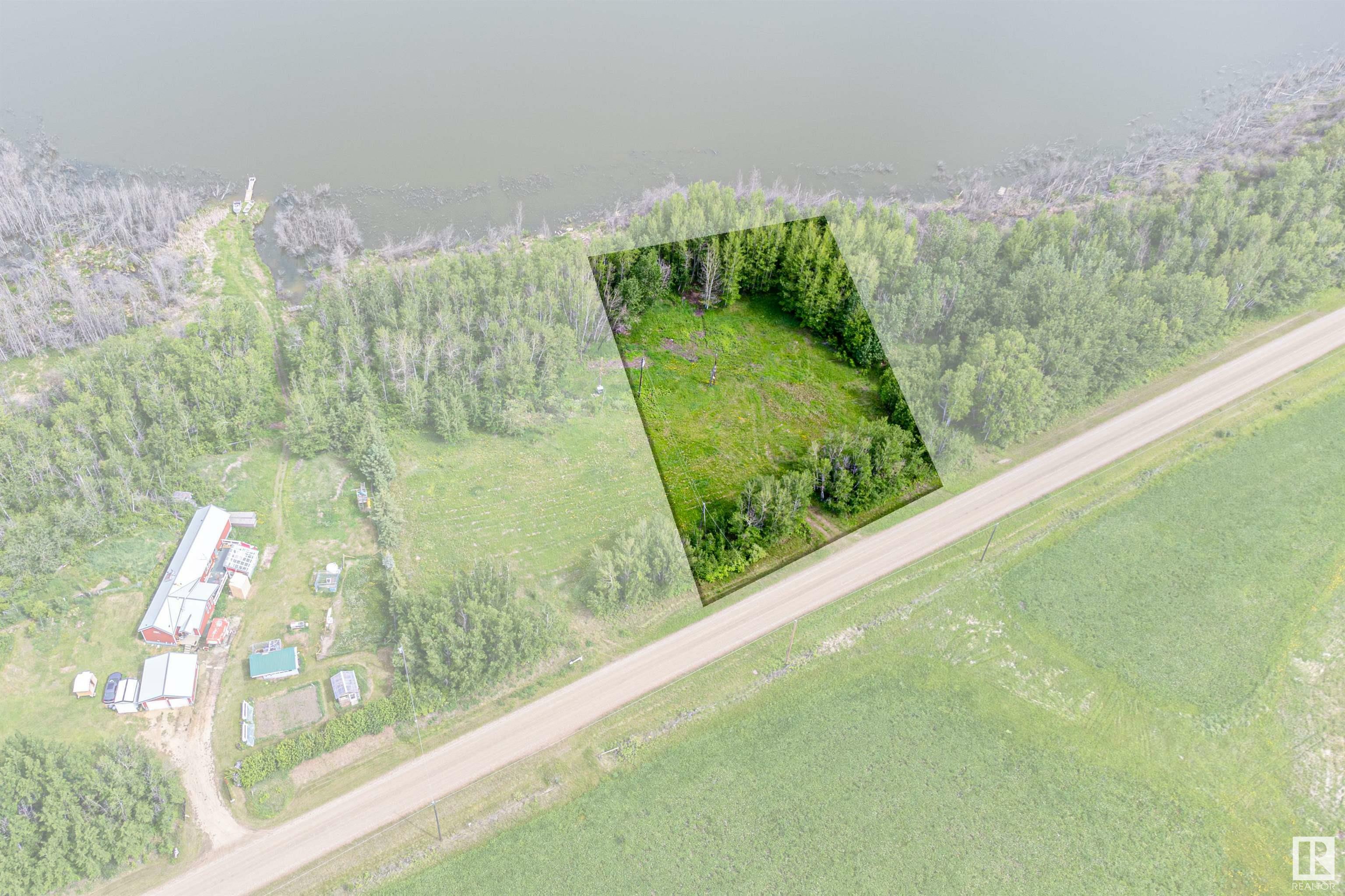 Photo de la propriété:  2 3424 Twp Rd 570  AB T0E 1A0 