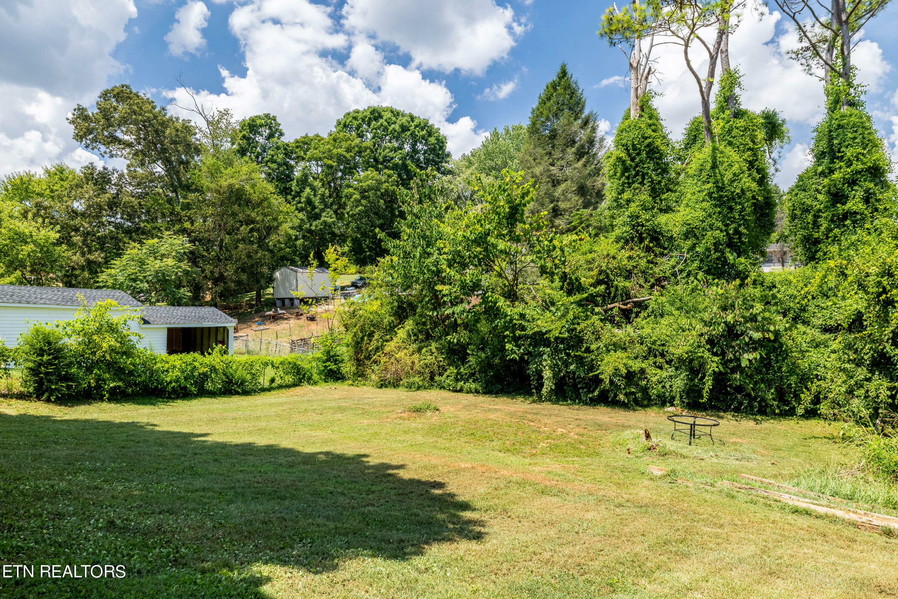 Property Photo:  318 Arrowhead Drive  TN 37801 