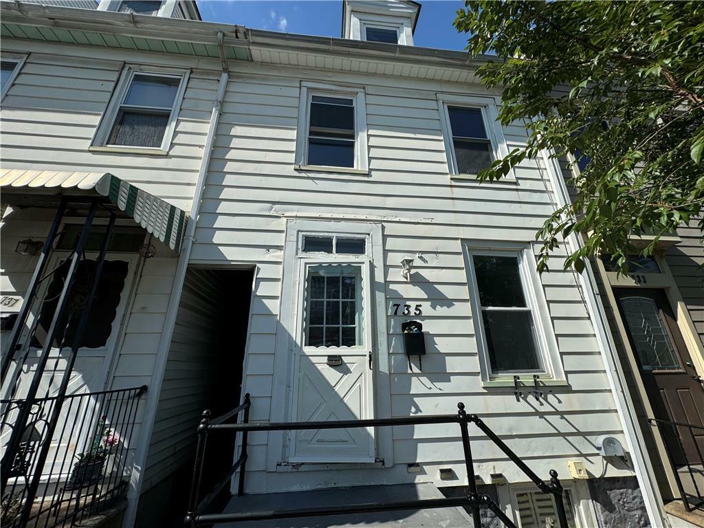 735 Ferry Street  Easton PA 18042 photo