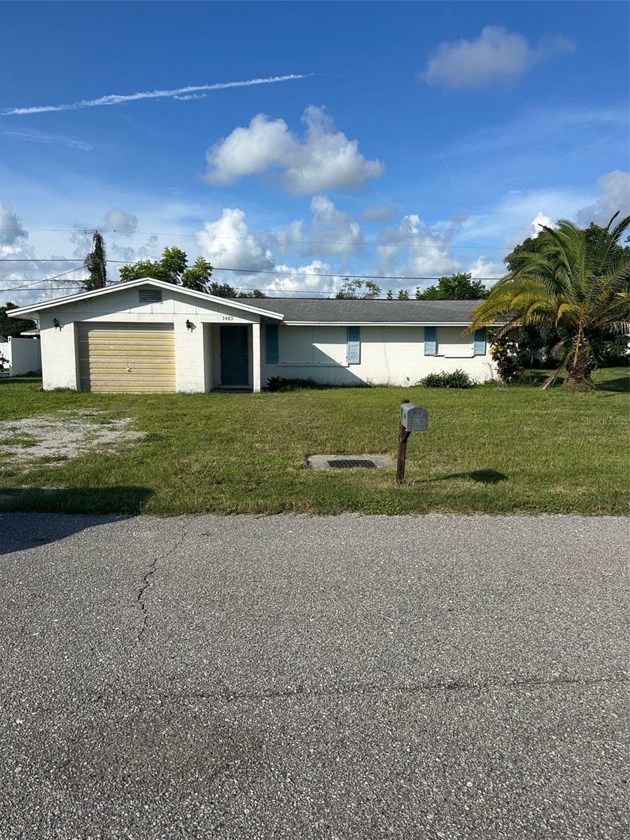 Property Photo:  3485 Roslyn Road  FL 34293 