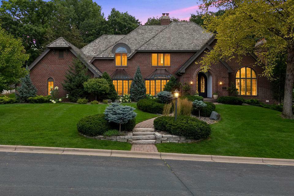 Property Photo:  5021 Interlachen Bluff  MN 55436 