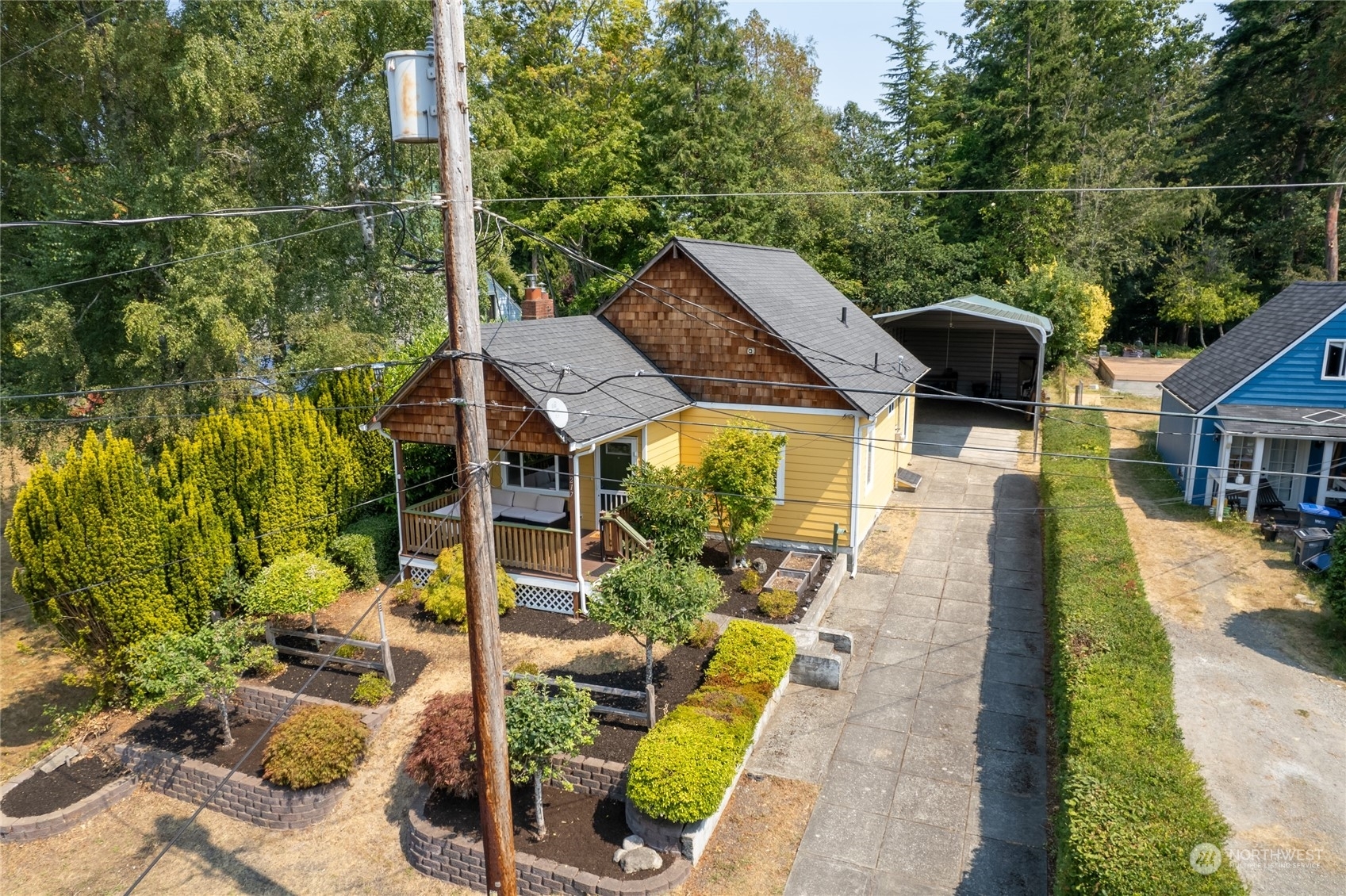 Property Photo:  217 Tracy Avenue  WA 98366 