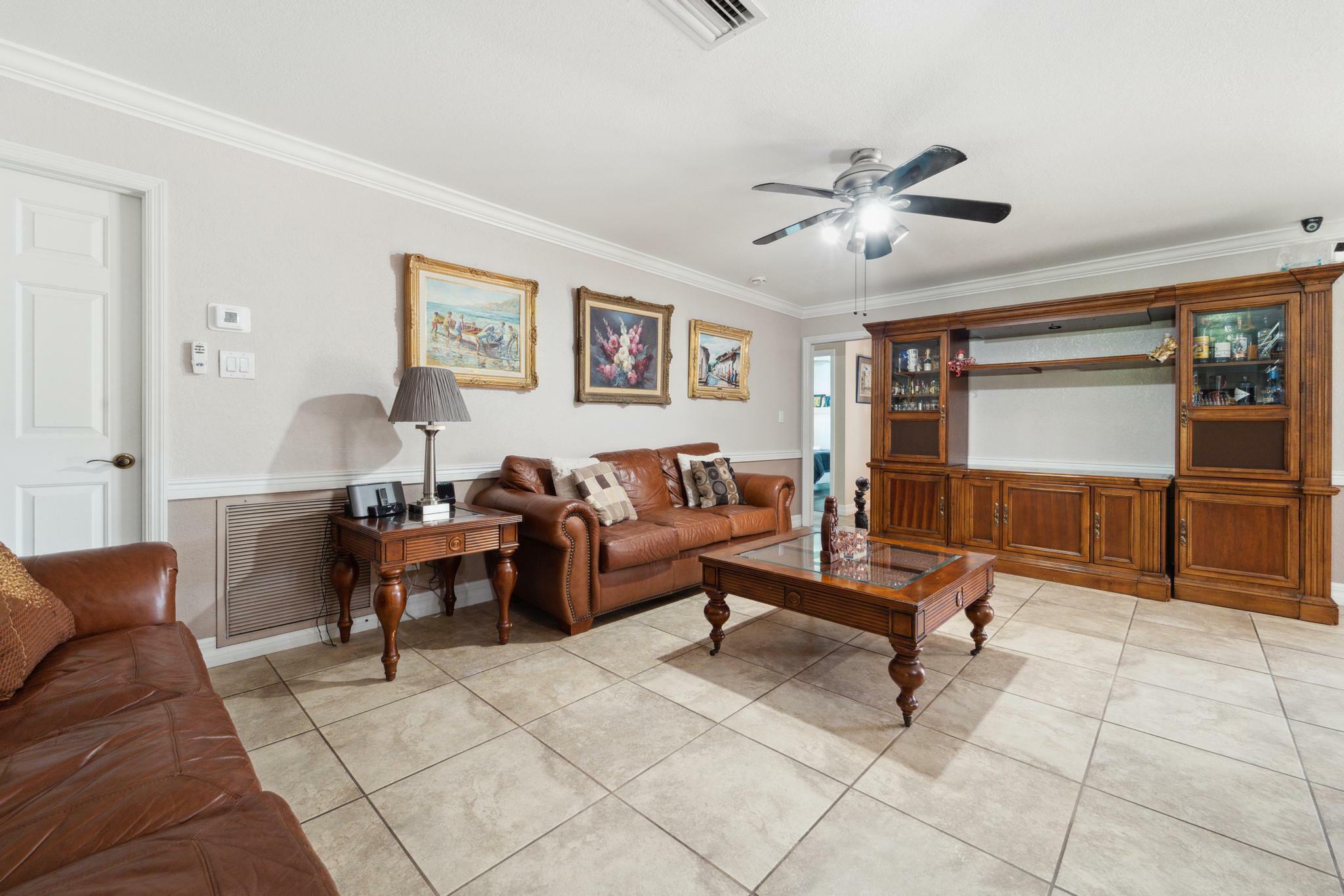 Property Photo:  671 NW 82 Terrace  FL 33071 