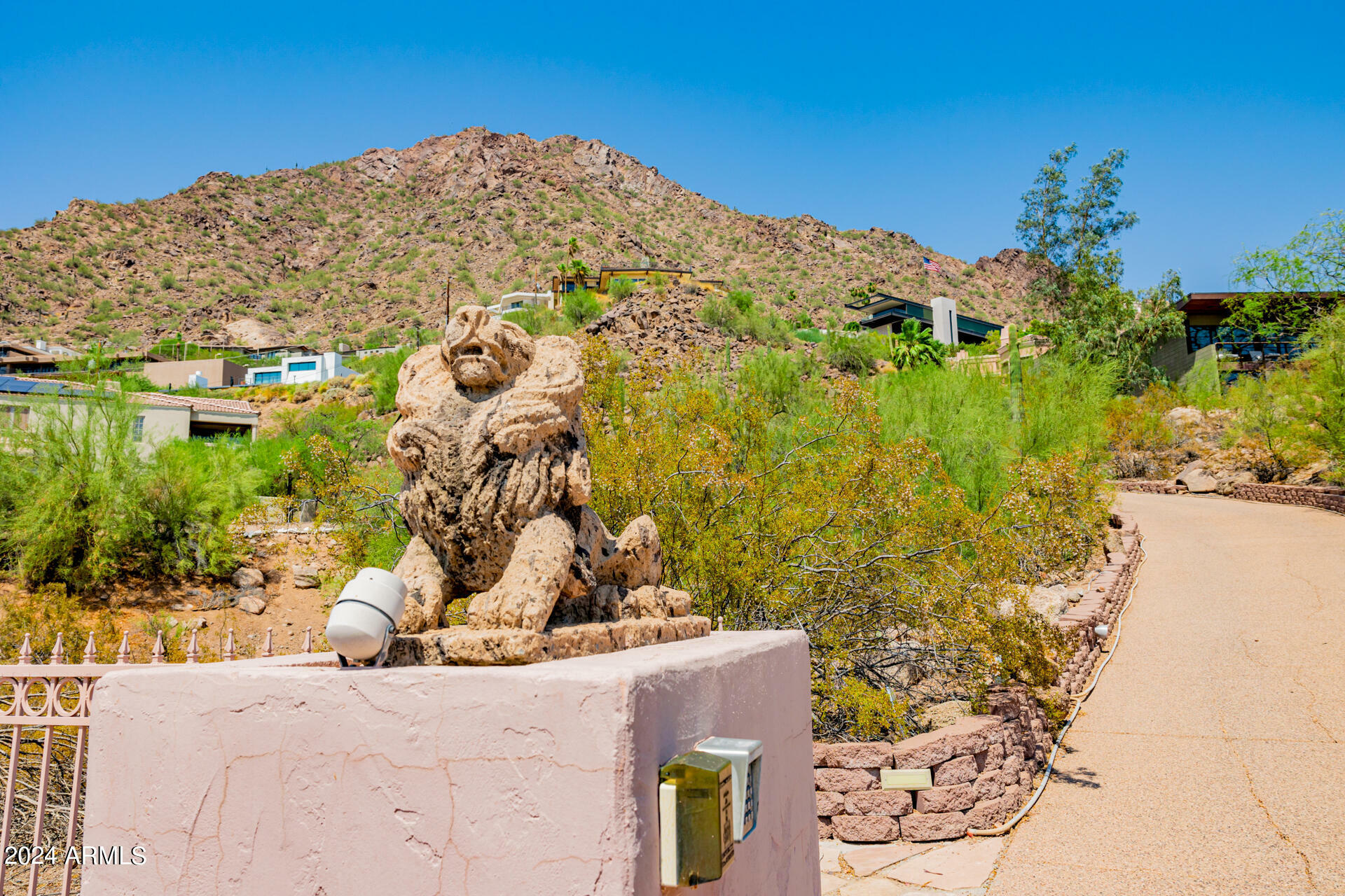 Property Photo: 5310 E Wonderview Road AZ 85018
