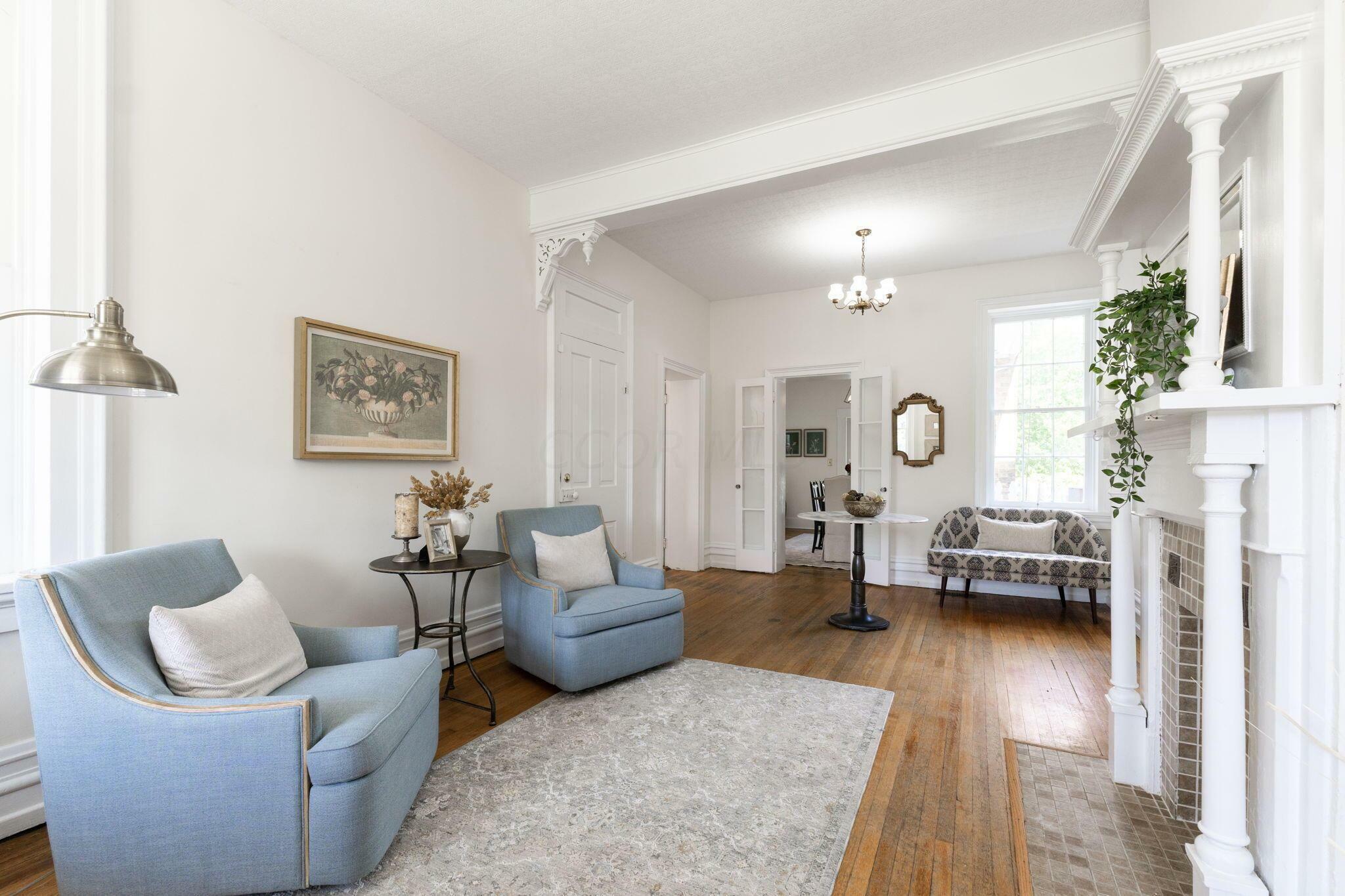 Property Photo:  1092 W Market Street  OH 43105 