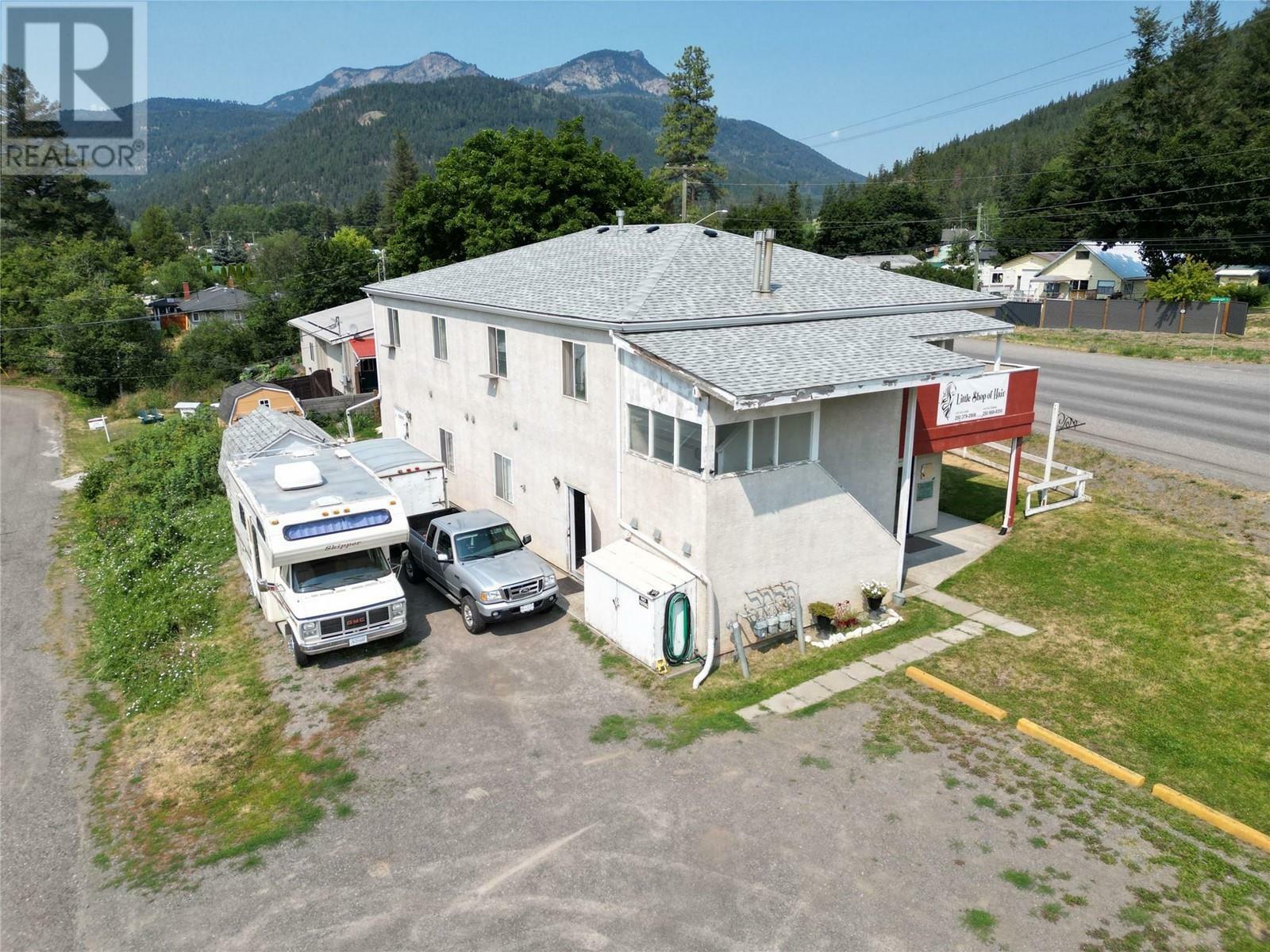 Property Photo:  5683 97N Highway  BC V0E 1W0 