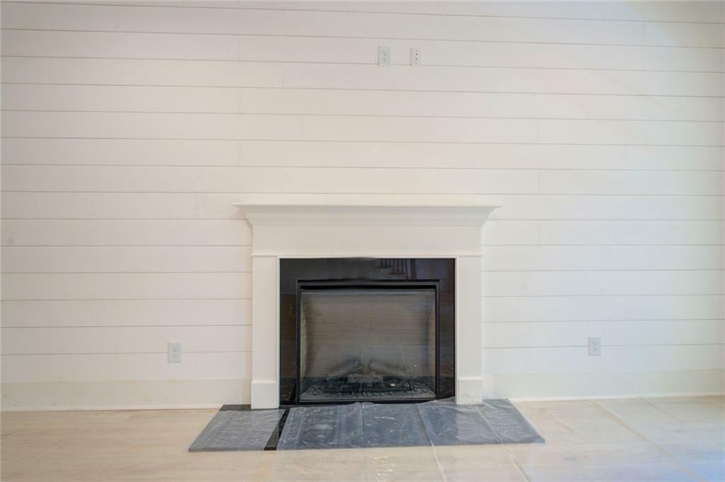 Property Photo:  220 Nicklaus Circle  GA 30025 