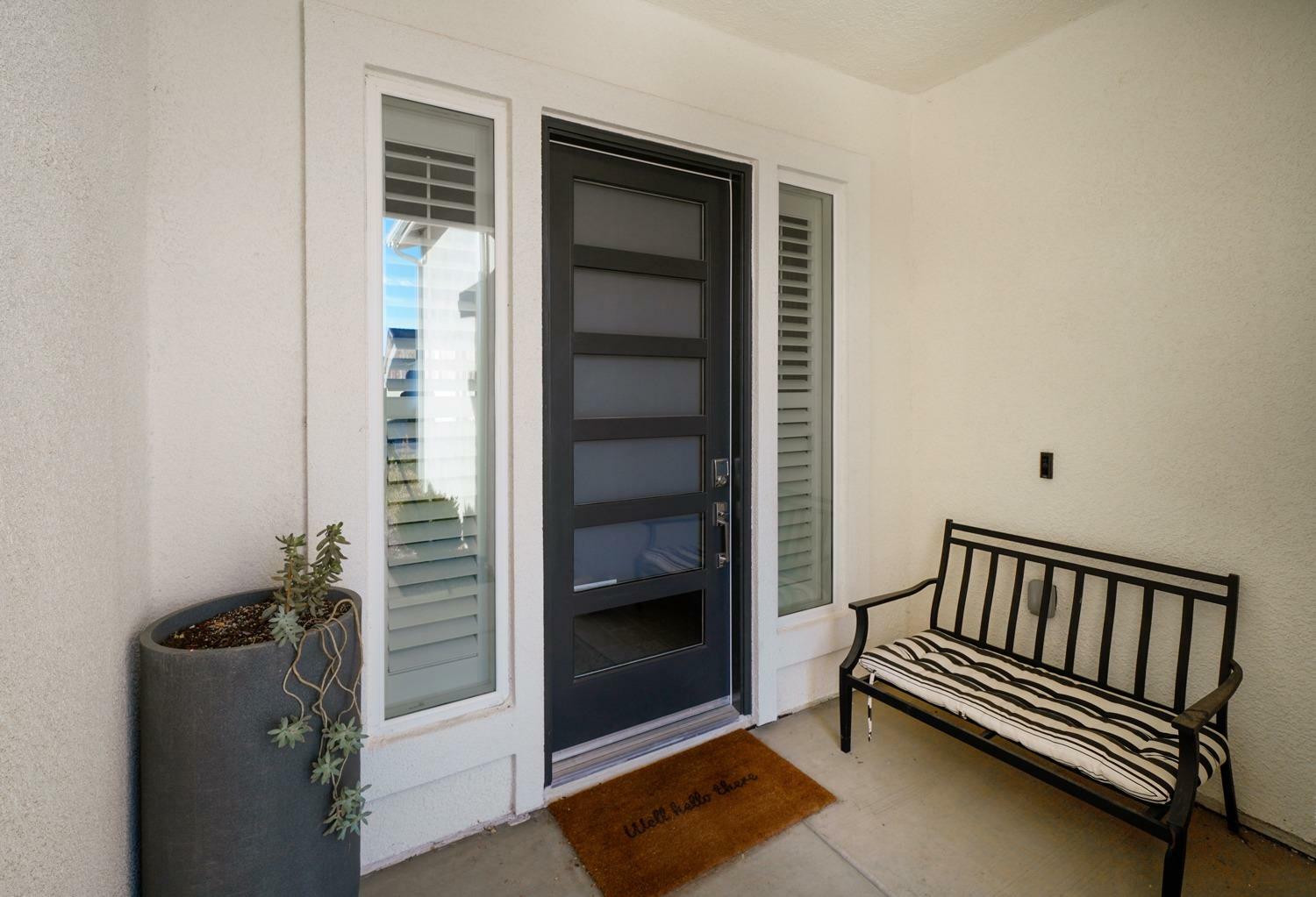 Property Photo:  805 Huntington Avenue S  CA 93636 