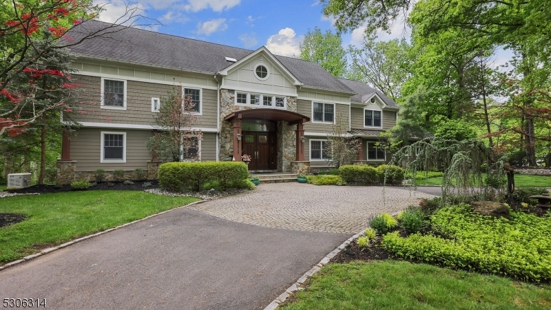 Property Photo:  20 Allenby Ln  NJ 07076 