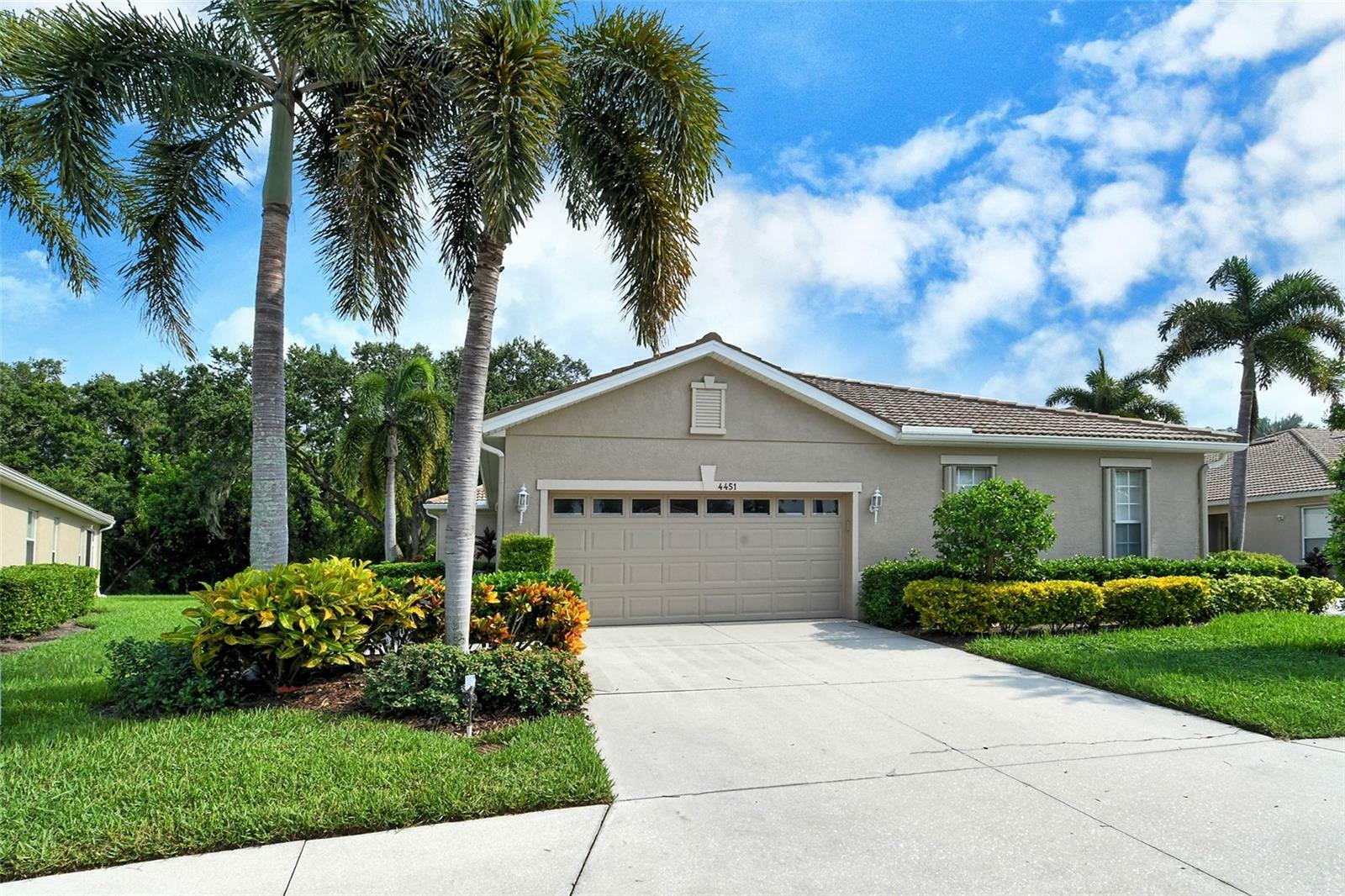 Property Photo:  4451 Kariba Lake Terrace  FL 34243 