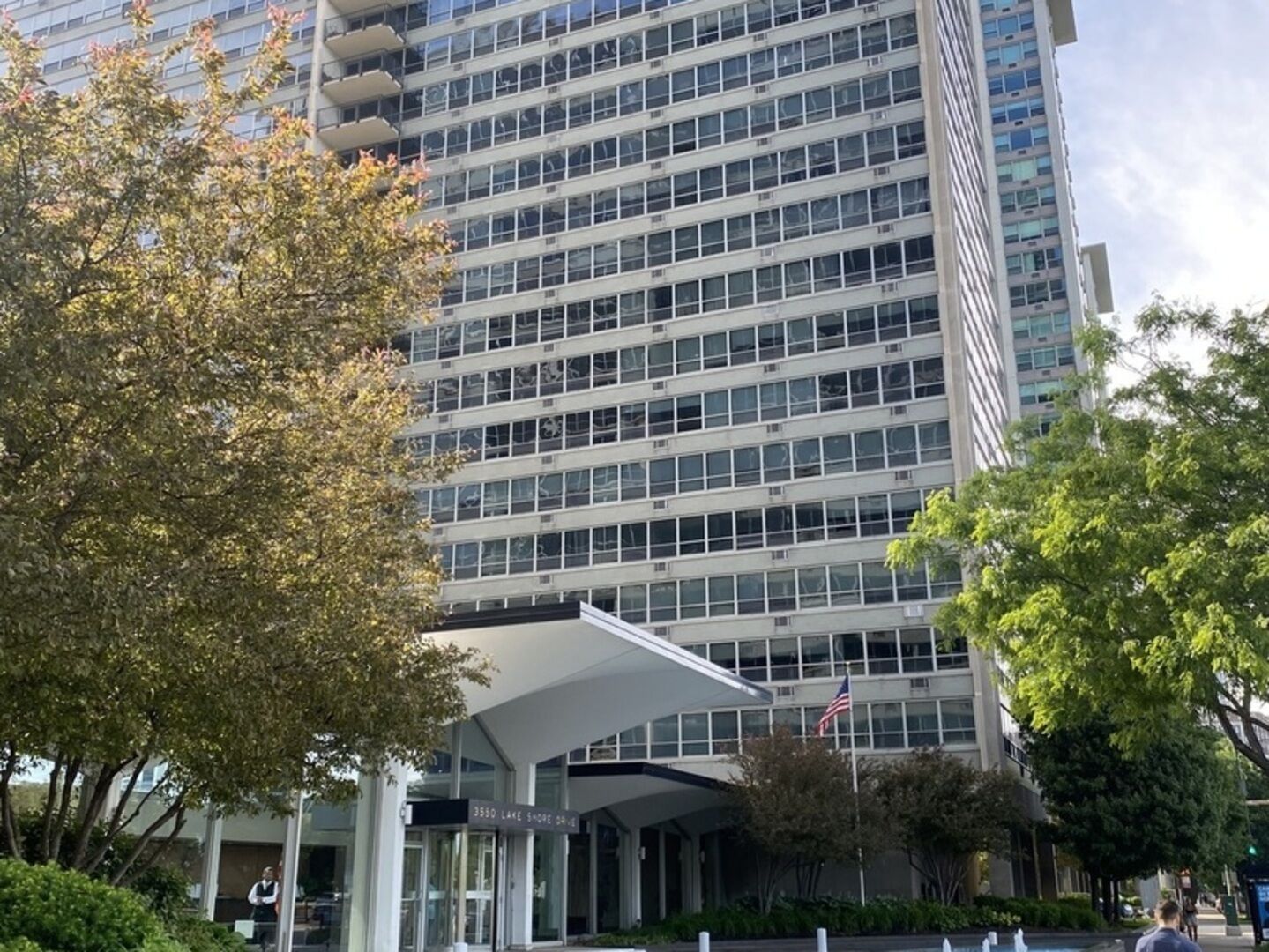 Property Photo:  3550 N Lake Shore Drive 2717  IL 60657 