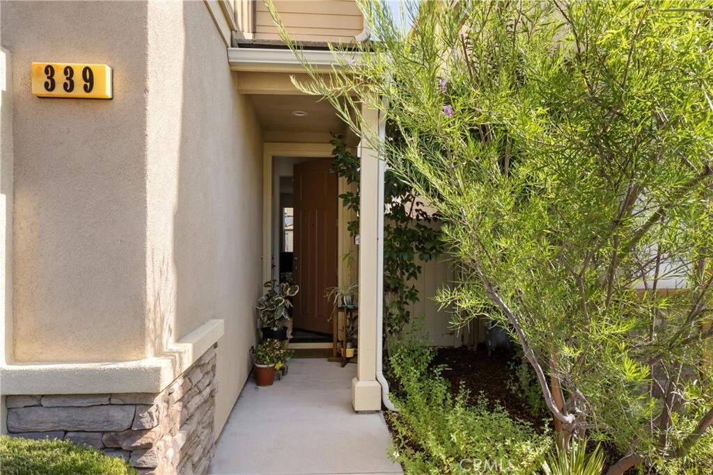 Property Photo: 339 Oak Hill Road CA 93446
