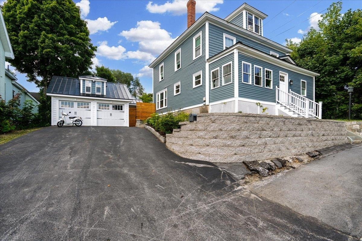 Property Photo:  406 Amherst Street  NH 03104 