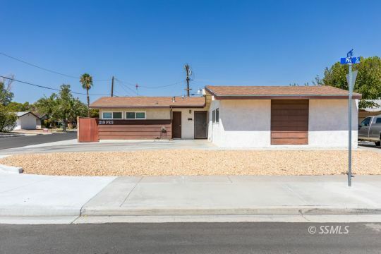 Property Photo:  219 Peg St  CA 93555 