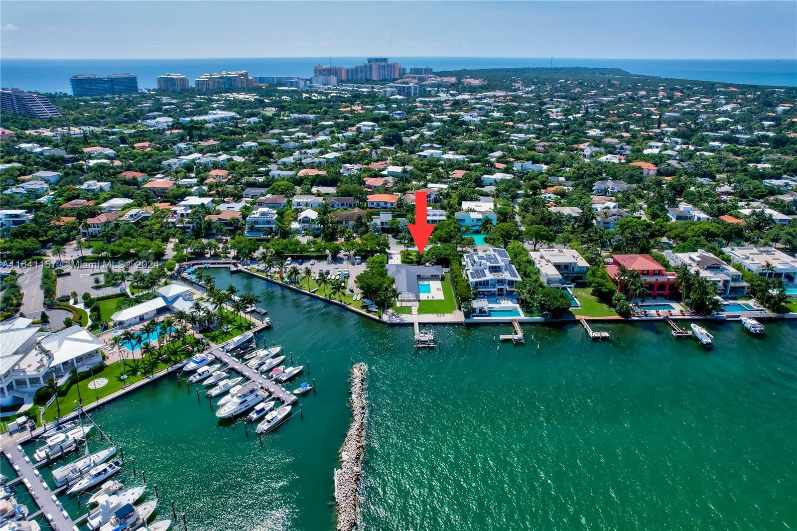 Property Photo:  200 Harbor Dr  FL 33149 