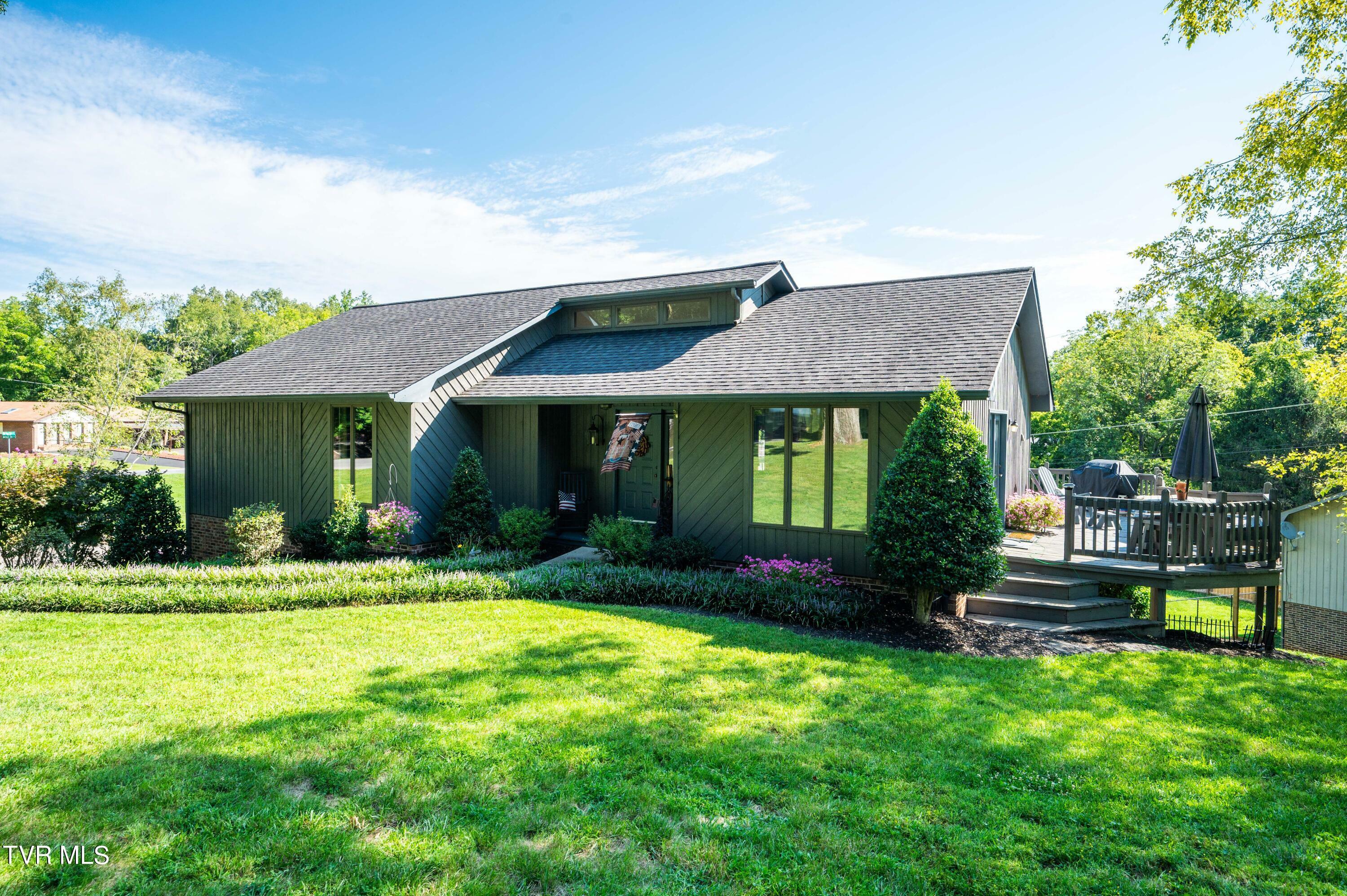 Property Photo:  325 Bays Cove Trail  TN 37660 