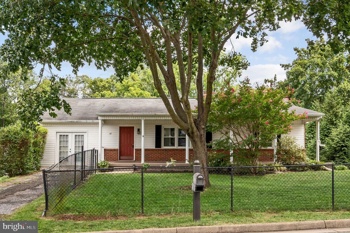 Property Photo:  18 Walker Avenue  VA 22630 