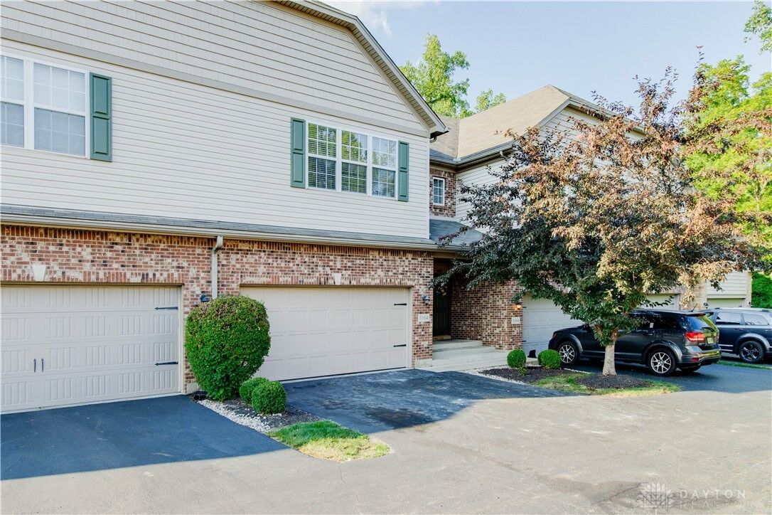 Property Photo:  3164 Cobblestone Lane  OH 45429 
